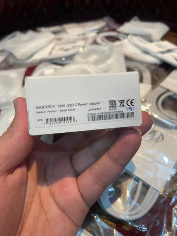 Original Apple 20W Adapter (3-Pin, 1-Year Warranty) image 4
